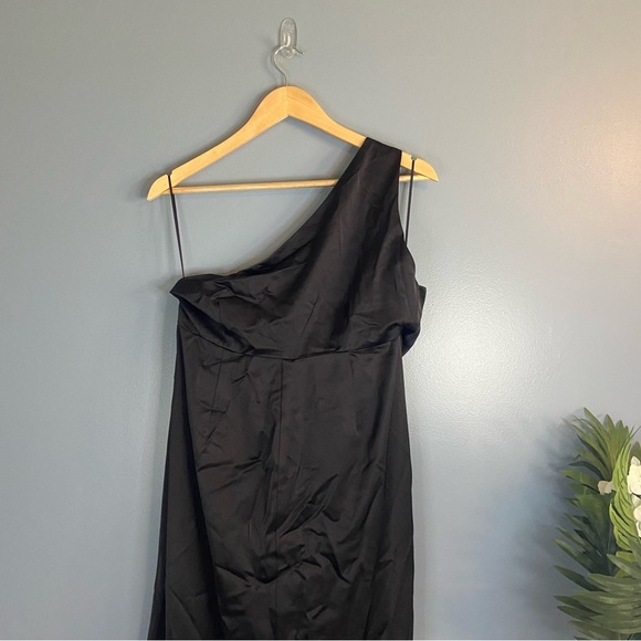 Showpo Felt So Happy Dress In Navy NWT - Picture 9 of 11